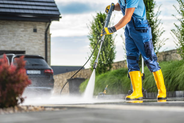 Roof Power Washing Services in Galesburg, IL